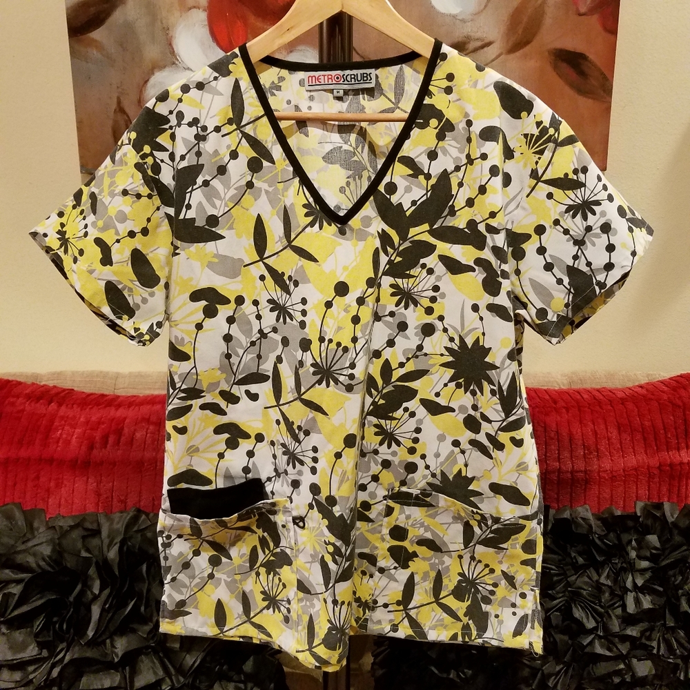 Scrub Shirt Size M
